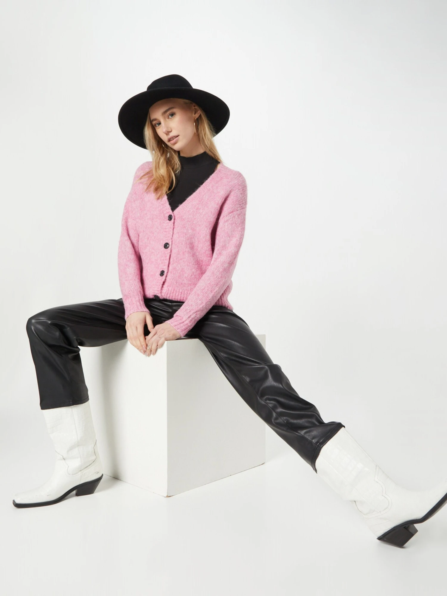 Kaffe Vesten Gebreid Vest Zaroline Dames Lichtroze 5 Kaffe Vesten Gebreid Vest Zaroline Dames Lichtroze - Afbeelding 5