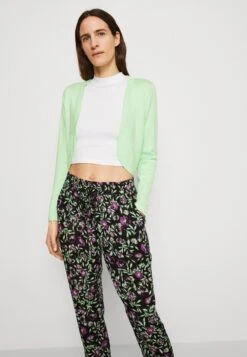 Kaffe Astrid Bolero - Vest - Paradise Green -Kaffe Verkoopwinkel 0eea307cc1bc41ef91a7b82d8c14749e