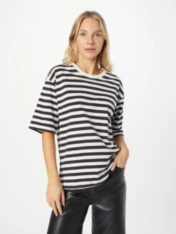 Kaffe T-shirts Shirt Marlin Dames Zwart 7 Kaffe T-shirts Shirt Marlin Dames Zwart -Kaffe Verkoopwinkel 11fa832c150c08380b68c3502f44a55c