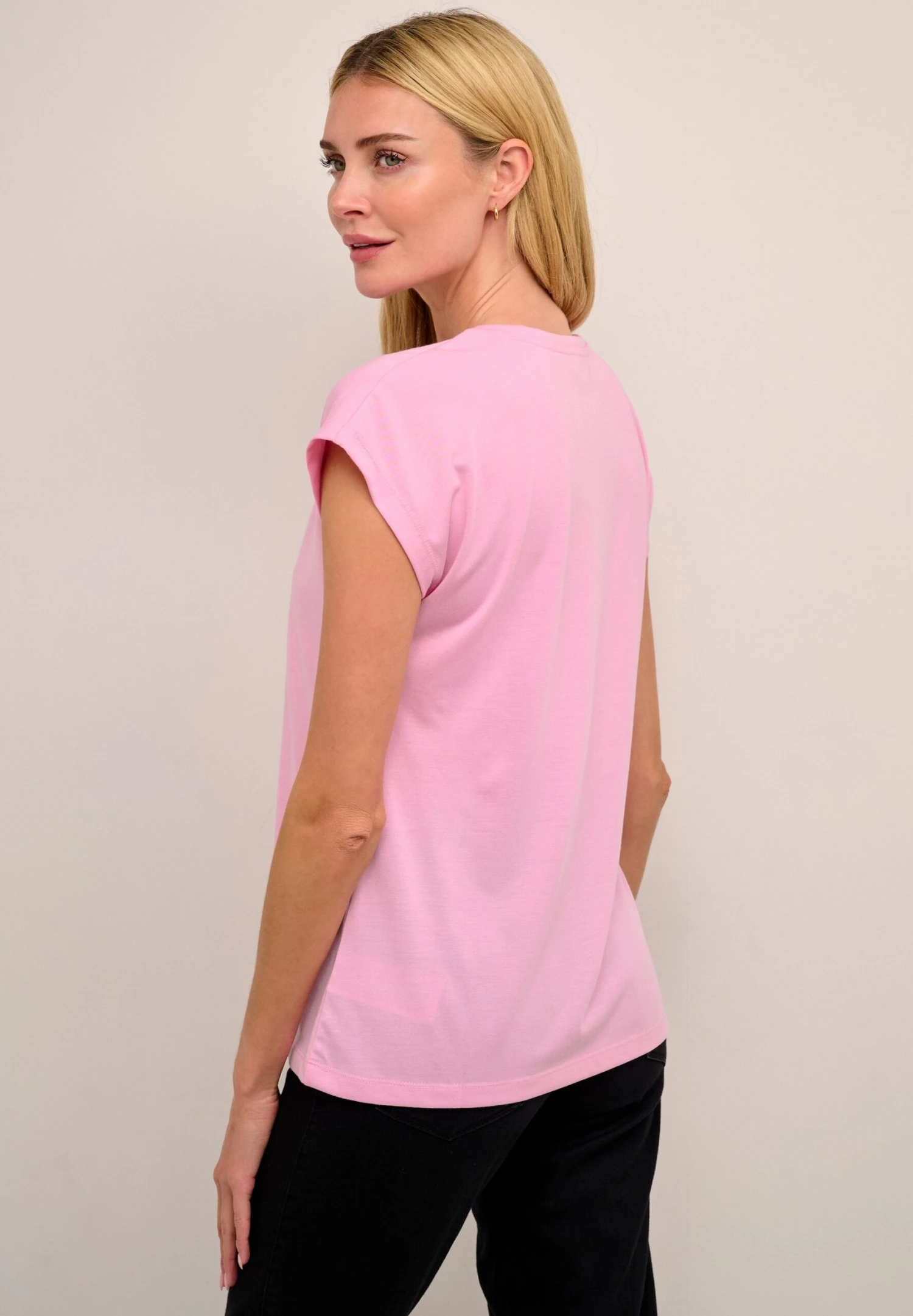 Kaffe Kalise Ss - T-Shirt Basic - Pink Frosting 3 Kaffe Kalise Ss - T-Shirt Basic - Pink Frosting - Afbeelding 3