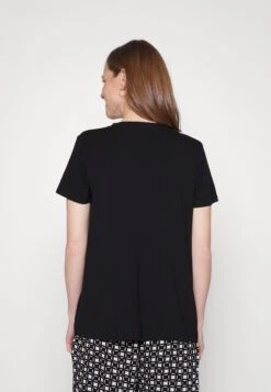 Kaffe Kenya V-Neck T-Shirt - T-Shirt Print - Black Deep -Kaffe Verkoopwinkel 1fb27d046fd04cb9a1245a1ef9f7a072