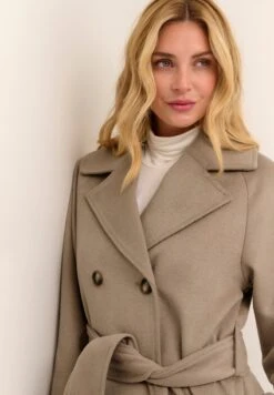 Kaffe Kalisette- Trenchcoat - Amphora -Kaffe Verkoopwinkel 1fc3117b5d834ed4acf9d25f7b901fca