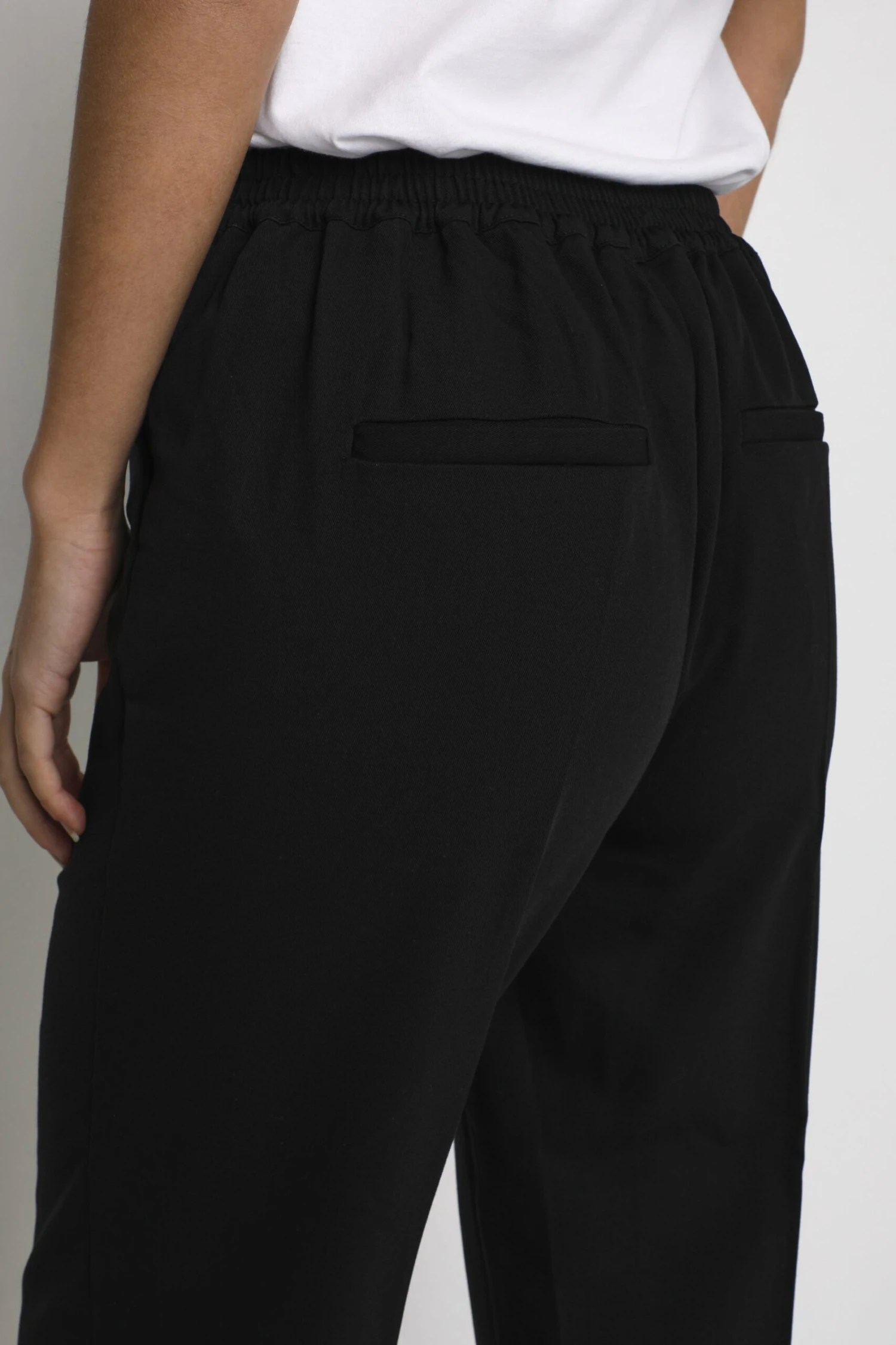 Kaffe Sakura Cropped Pants - Broek - Black Deep 4 Kaffe Sakura Cropped Pants - Broek - Black Deep - Afbeelding 4