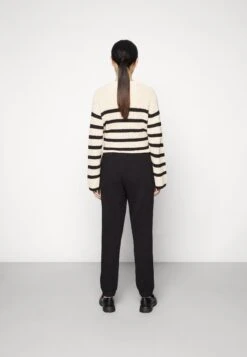 Kaffe Pillo Jog Pants - Trainingsbroek - Black Deep 8 Kaffe Pillo Jog Pants - Trainingsbroek - Black Deep -Kaffe Verkoopwinkel 32b96360ec004e4888316c0d9143d0e1