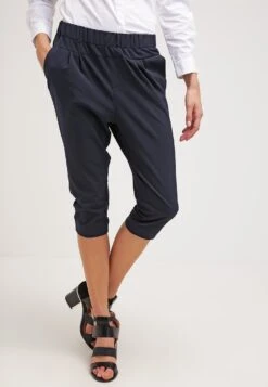 Kaffe Jillian Capri Pants - Shorts - Midnight Marine