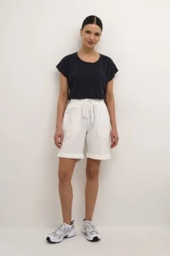 Kaffe Kanaya - Shorts - Chalk -Kaffe Verkoopwinkel 3e902472c02c41b38f84fb3c035da9fd