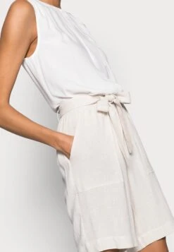 Kaffe Kaliny - Shorts - Light Sand -Kaffe Verkoopwinkel 44e0a4b311ab489a966f7924fbf38cbe