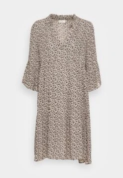 Kaffe Kasamille Amber- Jurk - Sand/Black 8 Kaffe Kasamille Amber- Jurk - Sand/Black -Kaffe Verkoopwinkel 5942481ce4a24a379adb5d9d97c6e82d