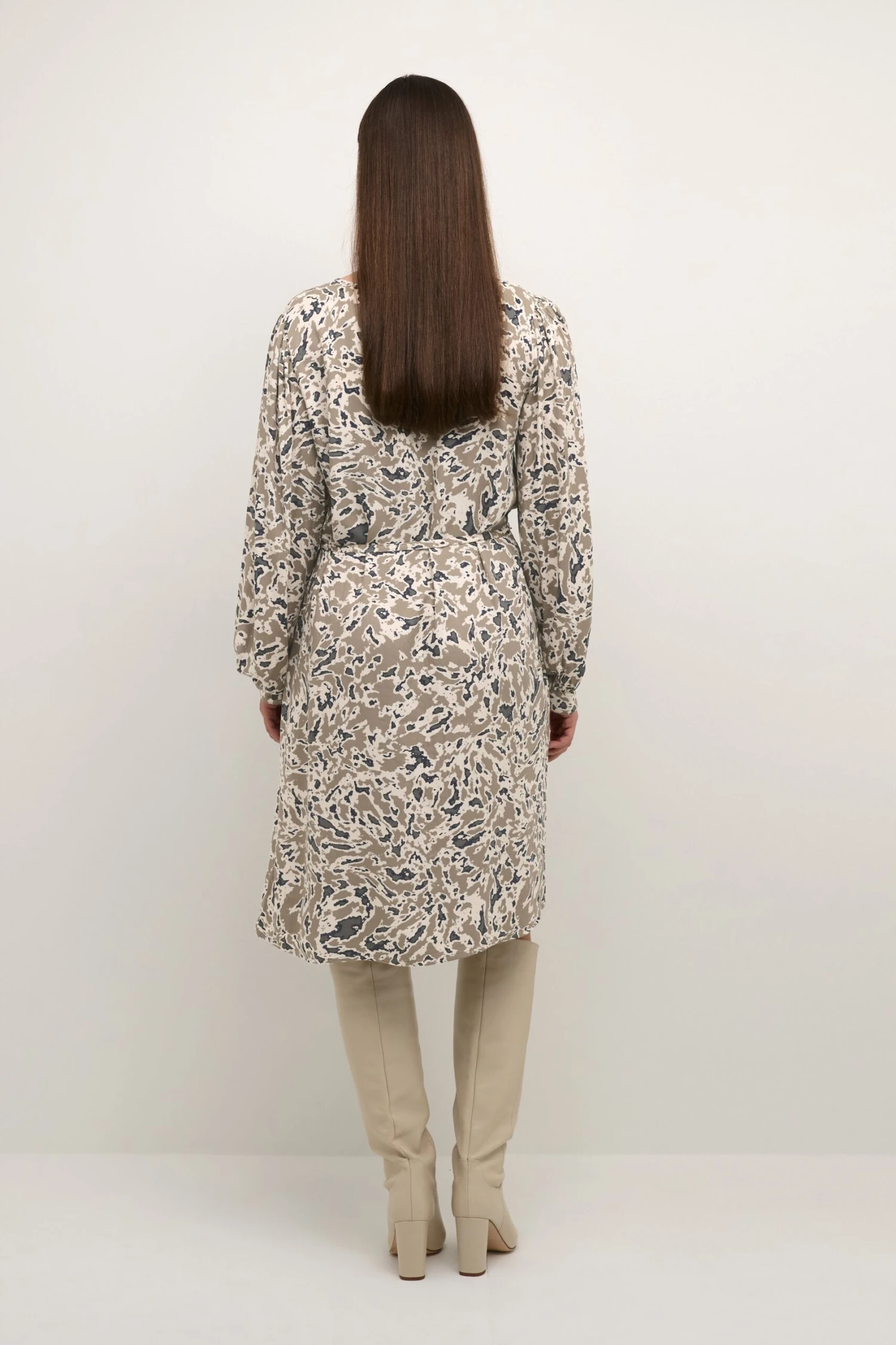 Kaffe Kavia - Jurk - Fallen Rock Sand Print 2 Kaffe Kavia - Jurk - Fallen Rock Sand Print - Afbeelding 2