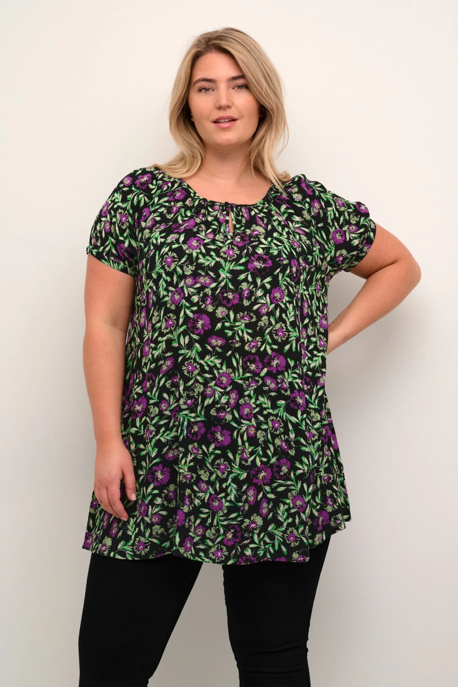 Tunieken Tuniek Isma Dames Zwart 2 Tunieken Tuniek Isma Dames Zwart - Afbeelding 2