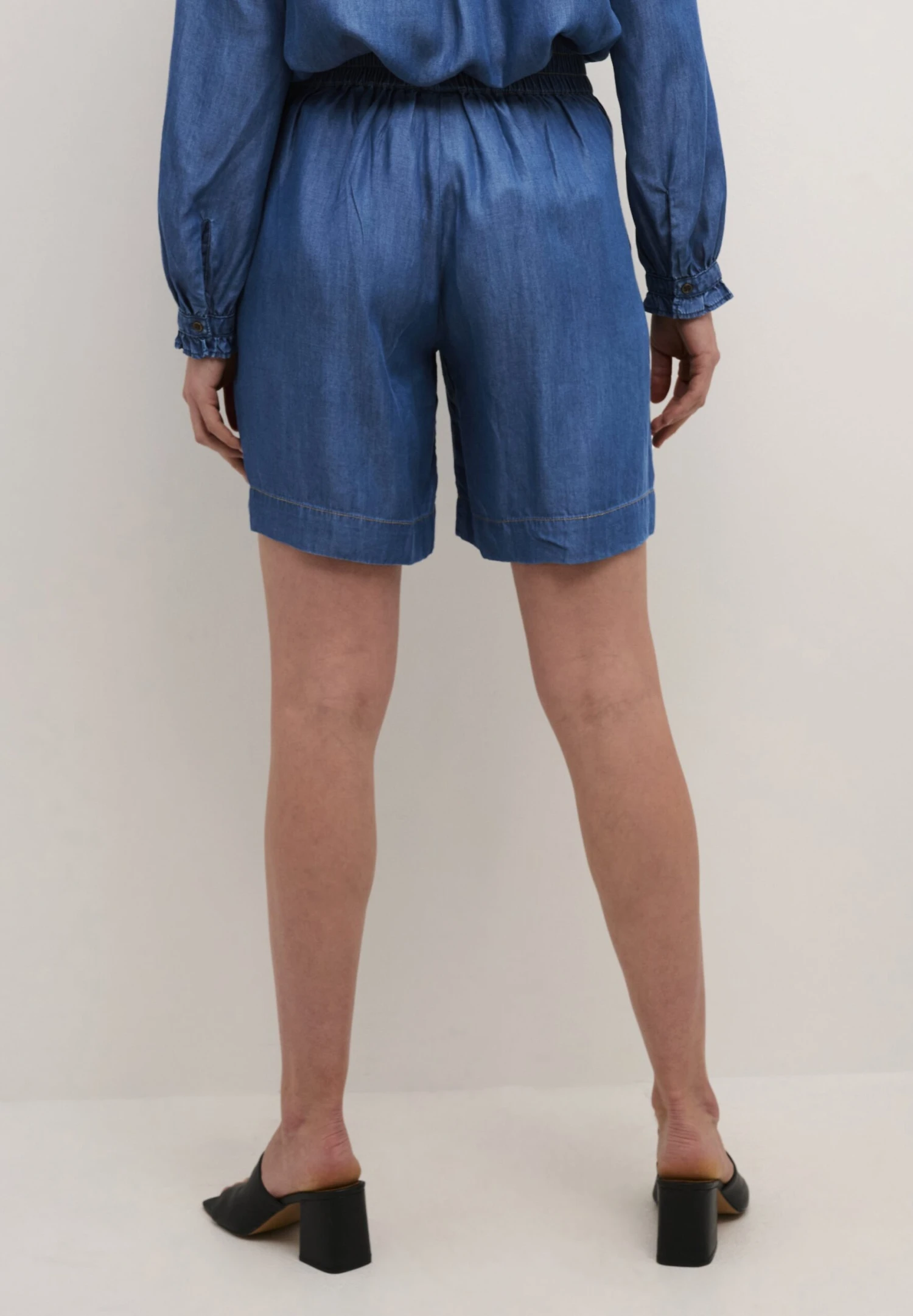 Kaffe Bpurina- Jeansshort - Blue Denim 2 Kaffe Bpurina- Jeansshort - Blue Denim - Afbeelding 2