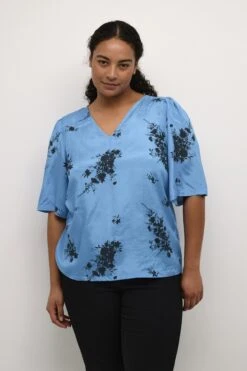 Kcganja- T-Shirt Print - RegattaBlack Flower Print