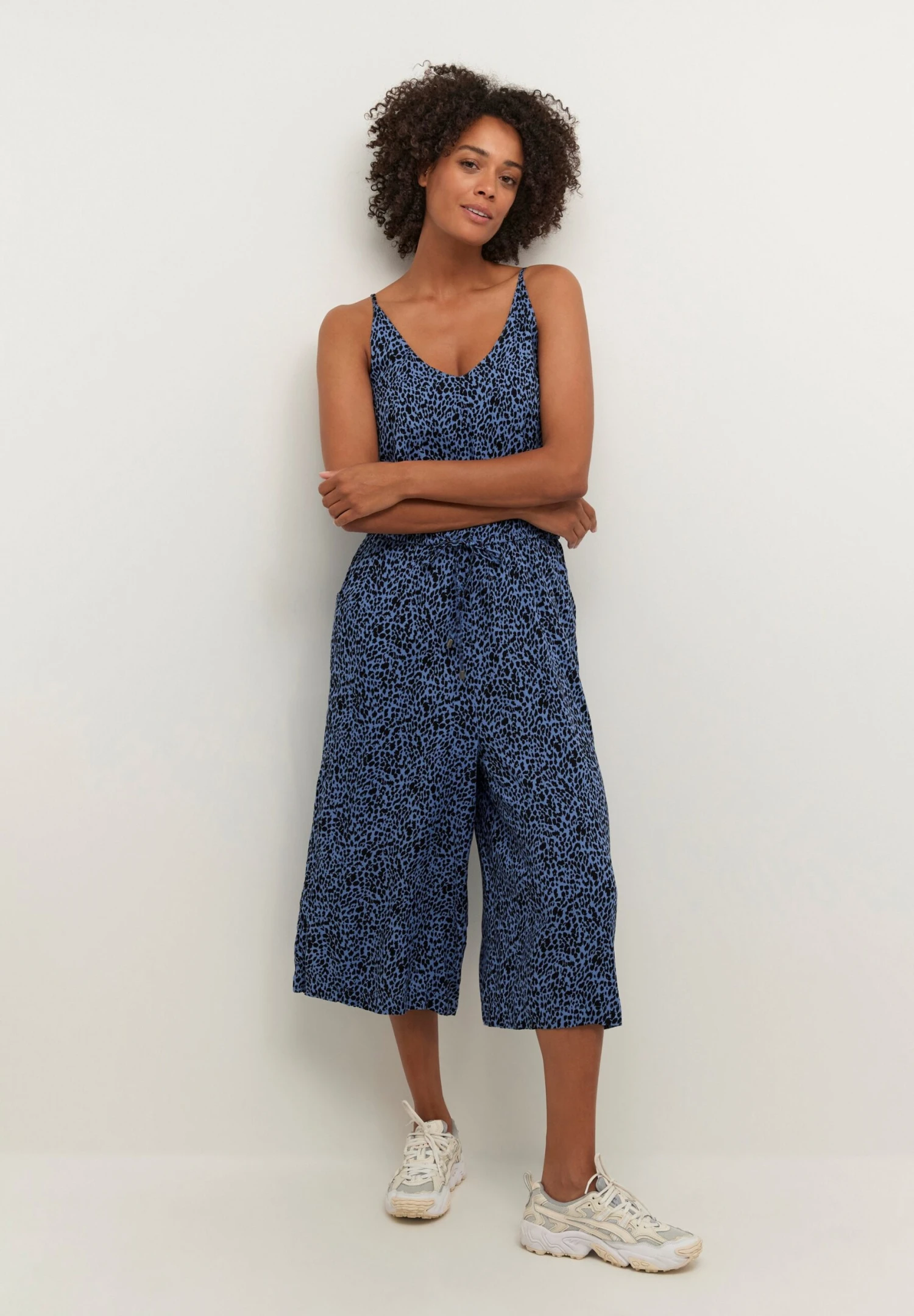 Kaffe Kaelma- Jumpsuit - Quiet Harbour Black Animal 2 Kaffe Kaelma- Jumpsuit - Quiet Harbour Black Animal - Afbeelding 2