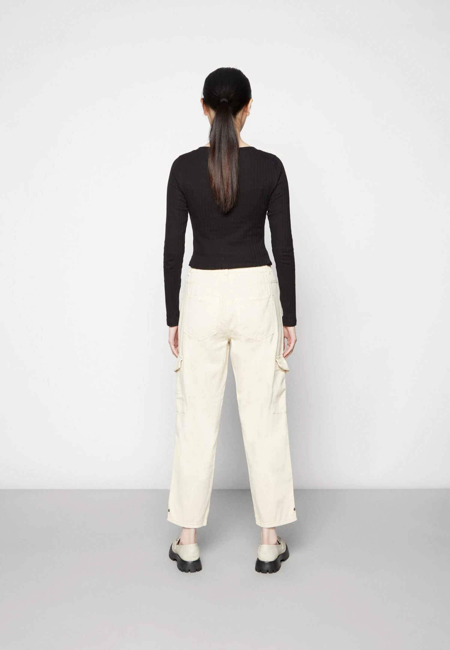 Kaffe Elektra Cropped Pants - Cargobroek - Washed Sand Dollar 3 Kaffe Elektra Cropped Pants - Cargobroek - Washed Sand Dollar - Afbeelding 3