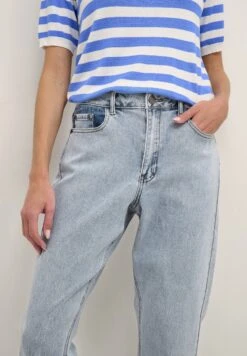 Kaffe Kakira Cropped- Relaxed Fit Jeans - Light Blue Denim -Kaffe Verkoopwinkel 8608ef048eb24c688118483bf2fdb23c