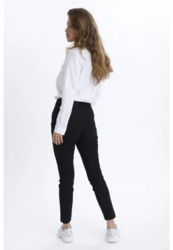 Kaffe Lea Pant - Chino - Black Deep -Kaffe Verkoopwinkel 9168767d93894024b97c20ba6f2dcb64