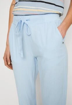 Kaffe Naya Capri - Shorts - Windsurfer -Kaffe Verkoopwinkel a02b732b5ee647c79dff12e2761a2b56