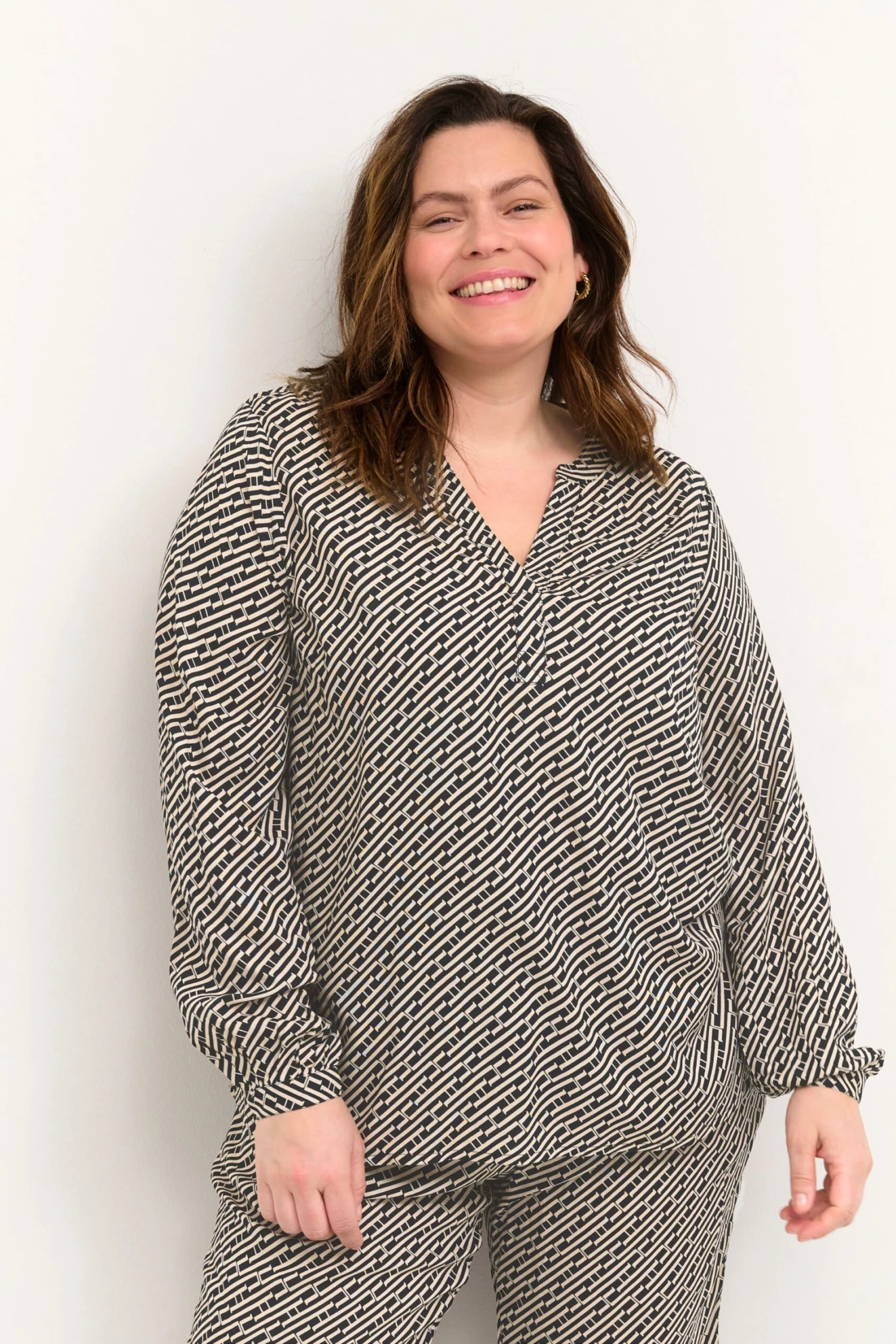 Blouseshirts Blouse Karena Dames Zwart 2 Blouseshirts Blouse Karena Dames Zwart - Afbeelding 2