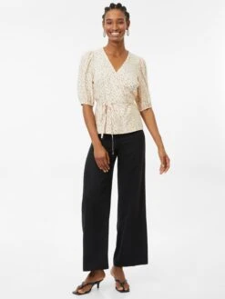 Kaffe Blouses Met Korte Mouw Blouse Dames Wit 9 Kaffe Blouses Met Korte Mouw Blouse Dames Wit -Kaffe Verkoopwinkel b860926aac1c1da72888083f427f0caa