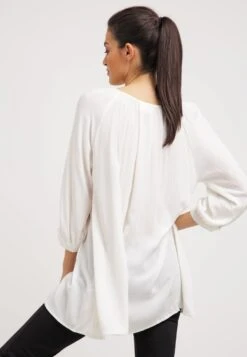 Kaffe Amber - Tuniek - Chalk -Kaffe Verkoopwinkel be5d6639f2c34ae79e22420f6bcaefcd
