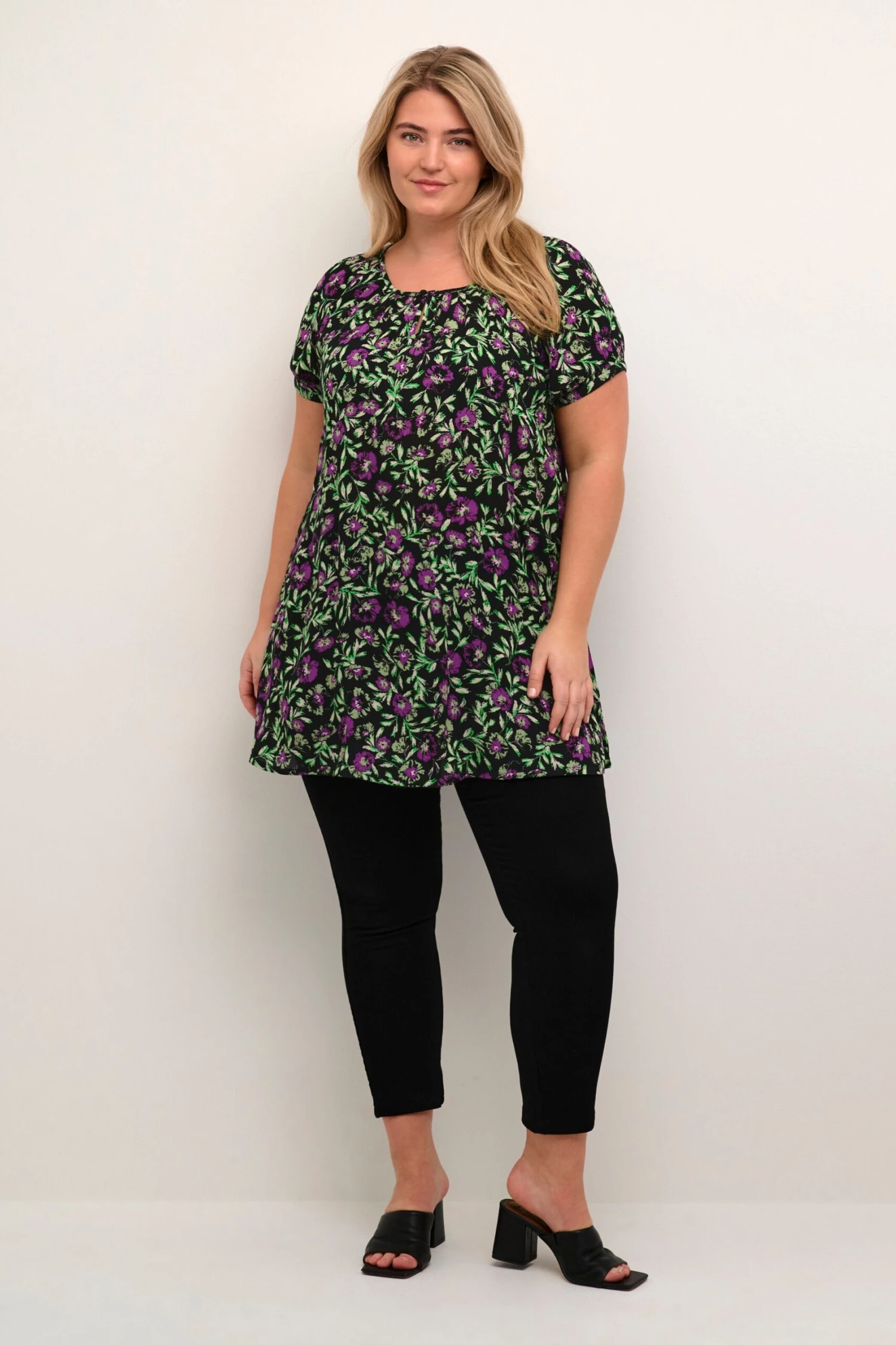 Tunieken Tuniek Isma Dames Zwart 3 Tunieken Tuniek Isma Dames Zwart - Afbeelding 3