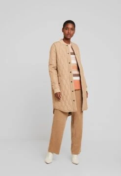 Kaffe Kashally- Winterjas - Tannin -Kaffe Verkoopwinkel c189a7f4fd0a46cbb5533366eedd00a5