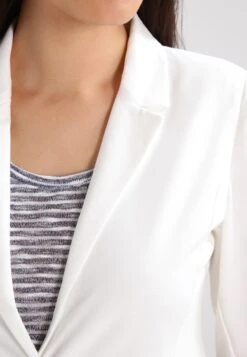 Kaffe Jillian - Blazer - Chalk -Kaffe Verkoopwinkel cc07e92e834847eba51a75519fe7209c