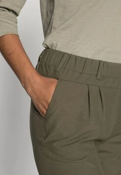 Kaffe Jillian Capri Pants - Shorts - Grape Leaf -Kaffe Verkoopwinkel d29808049f5346799412994466d4f612