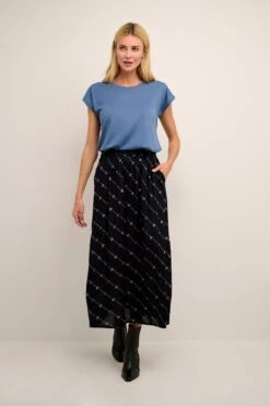 Kaffe T-shirts Shirt Dames Indigo -Kaffe Verkoopwinkel d555963042195d7be792ce879c8c638e