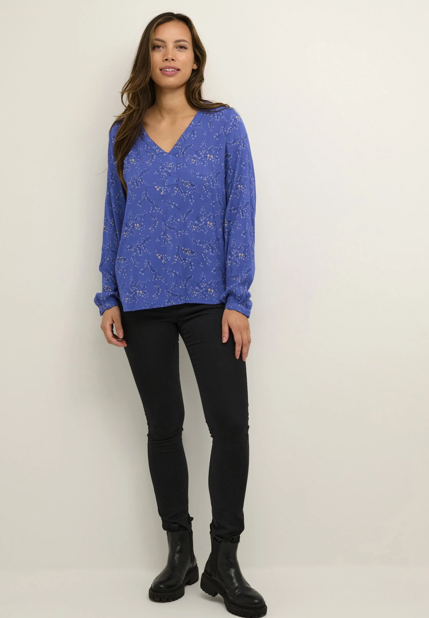 Kaffe Karikka Amber- Blouse - Mazarine Blue Infinity Print 2 Kaffe Karikka Amber- Blouse - Mazarine Blue Infinity Print - Afbeelding 2