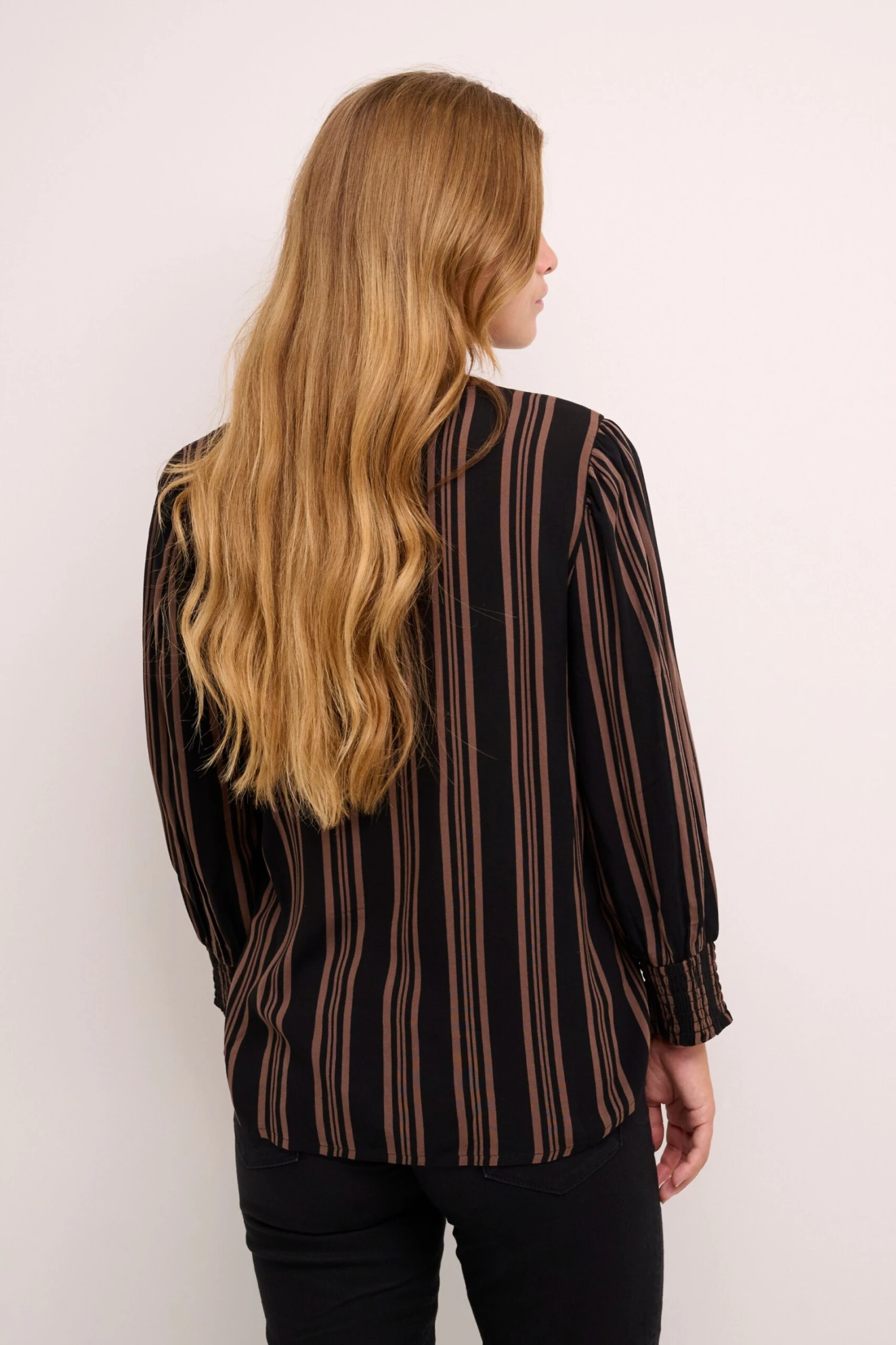 Kaffe Blouses Met Korte Mouw Blouse Aelin Dames Bruin / Zwart 4 Kaffe Blouses Met Korte Mouw Blouse Aelin Dames Bruin / Zwart - Afbeelding 4