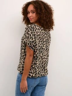 Kaffe T-shirts Shirt Marta Stanley Dames Lichtbruin 9 Kaffe T-shirts Shirt Marta Stanley Dames Lichtbruin -Kaffe Verkoopwinkel e8c3f008788d381a93c7185e7a6cf9de