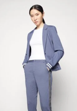 Kaffe Kinnie - Blazer - Vintage Indigo-Chalk/Midnight -Kaffe Verkoopwinkel e8edeee7baf84fa9959c190426638529