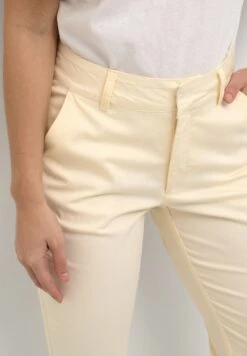 Kaffe Kalea - Chino - Antique White -Kaffe Verkoopwinkel e9b4e38693dd45e2bb99e92bff4e7498