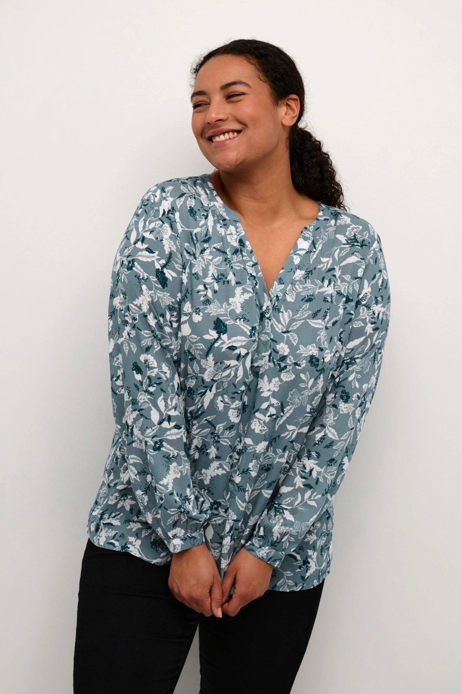 Blouseshirts Blouse Saria Dames Smoky Blue 2 Blouseshirts Blouse Saria Dames Smoky Blue - Afbeelding 2