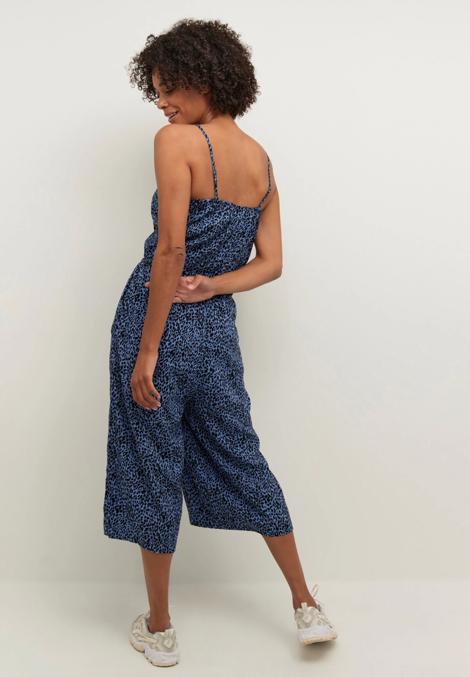 Kaffe Kaelma- Jumpsuit - Quiet Harbour Black Animal 3 Kaffe Kaelma- Jumpsuit - Quiet Harbour Black Animal - Afbeelding 3