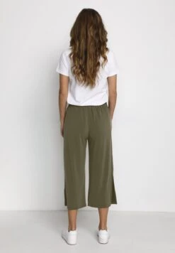 Kaffe Kamalli- Broek - Grape Leaf -Kaffe Verkoopwinkel f6969a9733d545a2ab624f0c049ab906